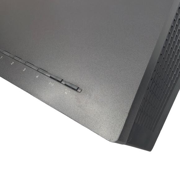 NETGEAR Nighthawk AC1900 Smart WiFi Router R7000 with Power Adapter - Picture 2 of 9